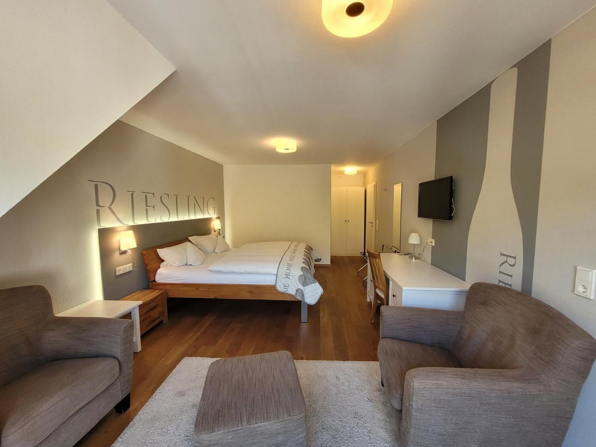 Weingut Lehnert-Veit Gutshotel Piesport Kültér fotó