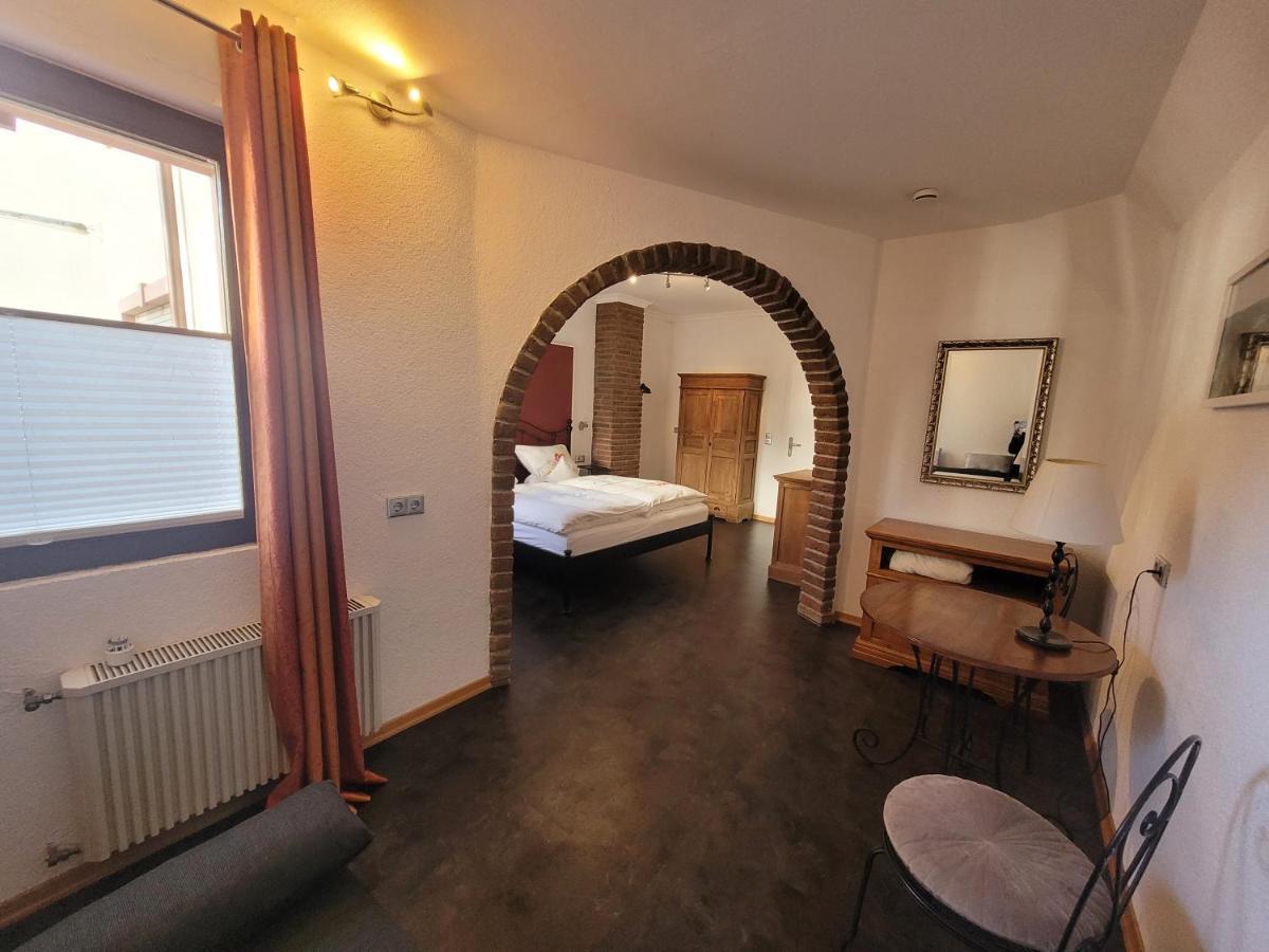 Weingut Lehnert-Veit Gutshotel Piesport Kültér fotó