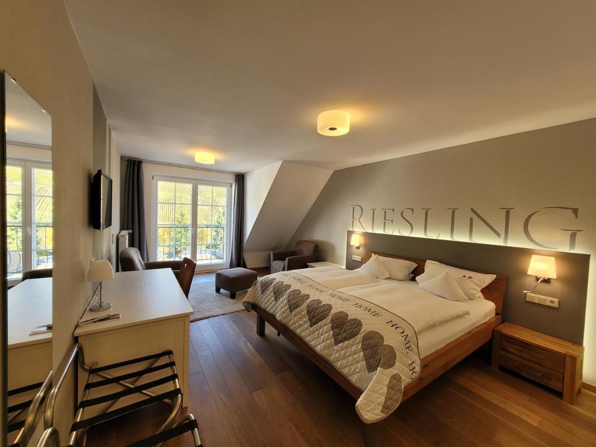 Weingut Lehnert-Veit Gutshotel Piesport Kültér fotó